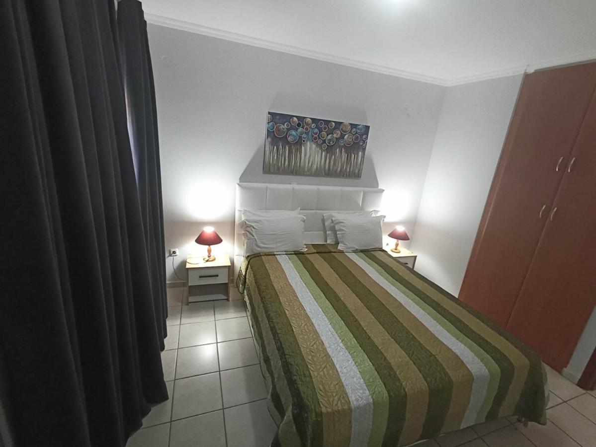 Evangelia Karfas Ngoại thất bức ảnh