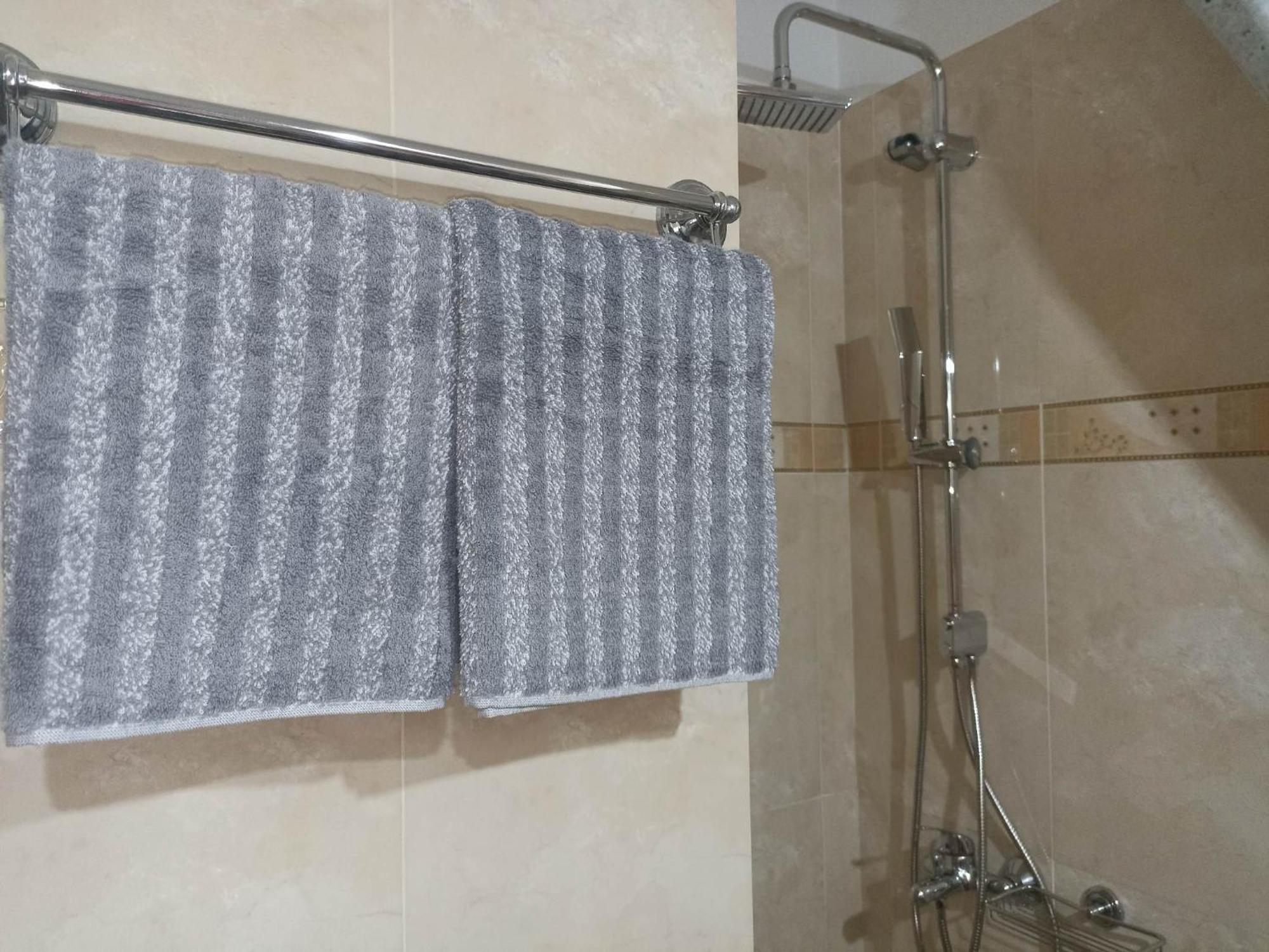 Evangelia Karfas Phòng bức ảnh