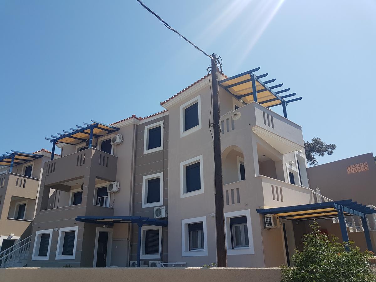 Evangelia Karfas Ngoại thất bức ảnh