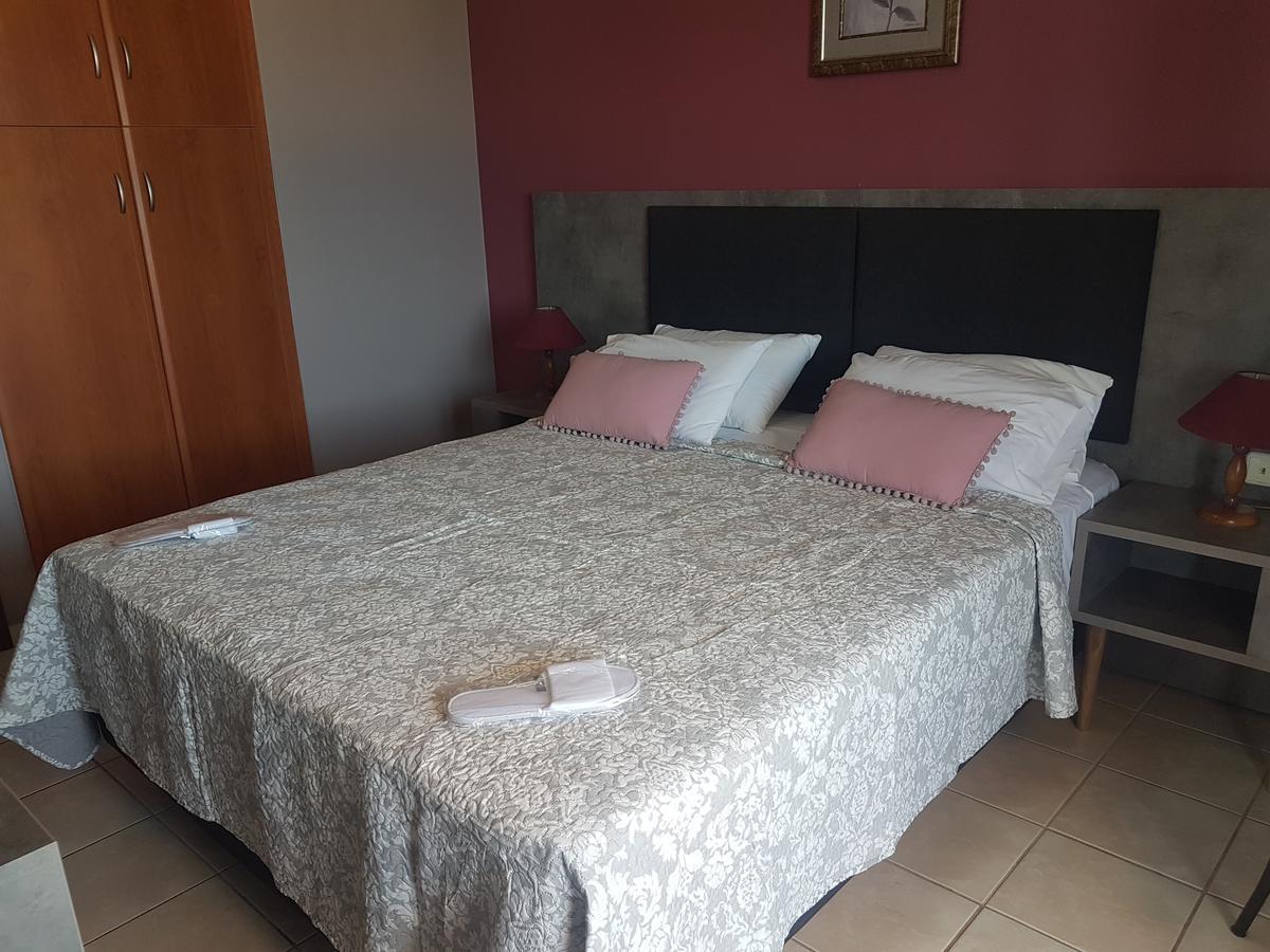 Evangelia Karfas Ngoại thất bức ảnh