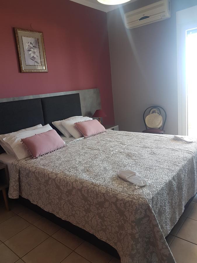Evangelia Karfas Ngoại thất bức ảnh